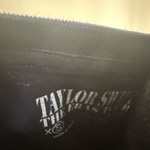 Taylor Swift THE ERAS TOUR NAVY Long-Sleeve T-Shirt XS Swifty - Picture 3 of 5